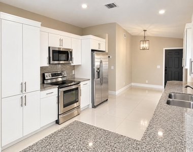 8045 Copenhagen Way - Photo Thumbnail 3