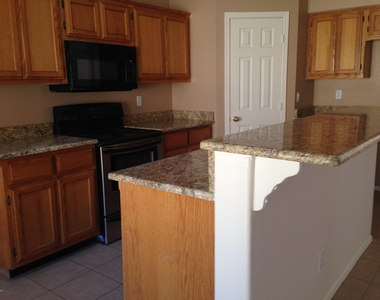 1918 E Marquette Drive - Photo Thumbnail 19
