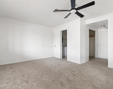 1115 W Ironwood Drive - Photo Thumbnail 6