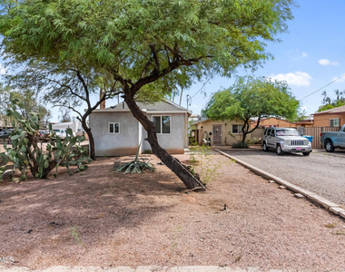 327 N 20th Avenue - Photo Thumbnail 20