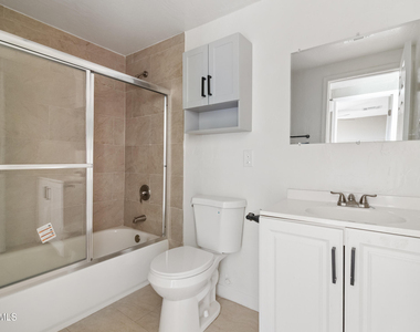 327 N 20th Avenue - Photo Thumbnail 11