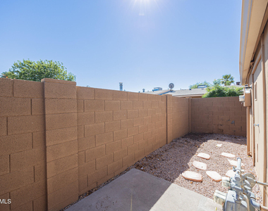 1624 E Campbell Avenue - Photo Thumbnail 22
