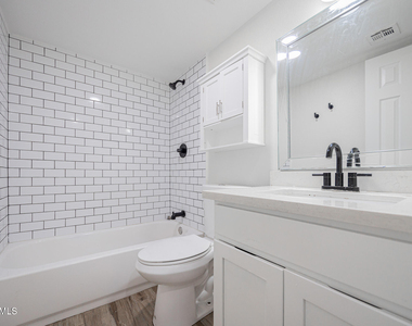 1624 E Campbell Avenue - Photo Thumbnail 17