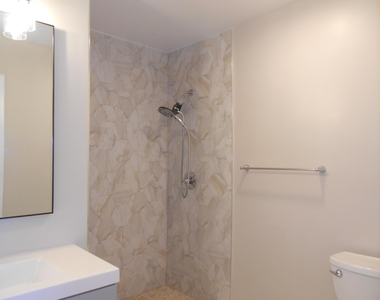 13809 Royal Palm Court - Photo Thumbnail 16