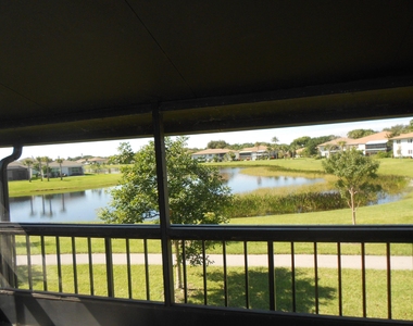 13809 Royal Palm Court - Photo Thumbnail 18