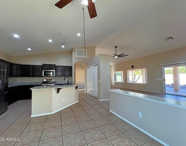 24511 S Saddletree Drive - Photo Thumbnail 6