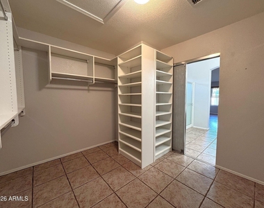 24511 S Saddletree Drive - Photo Thumbnail 12