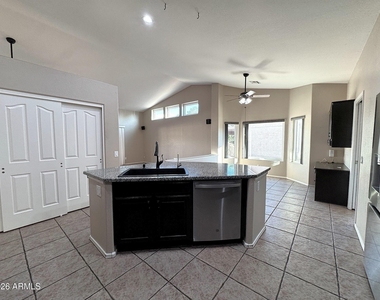 24511 S Saddletree Drive - Photo Thumbnail 7