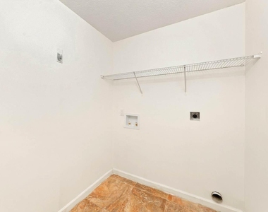 1566 Hollyhock Road - Photo Thumbnail 12