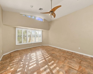 1566 Hollyhock Road - Photo Thumbnail 11