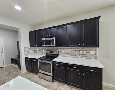 10155 W Los Gatos Drive - Photo Thumbnail 4