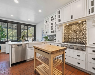 38 W Vernon Avenue - Photo Thumbnail 14
