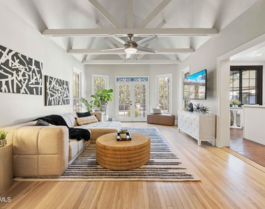 38 W Vernon Avenue - Photo Thumbnail 9
