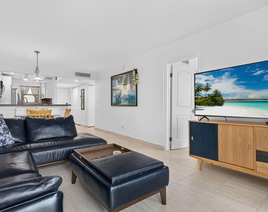 1391 S Ocean Boulevard - Photo Thumbnail 14