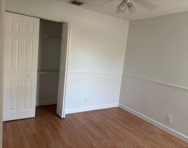 4262 Nw 1st Place - Photo Thumbnail 17