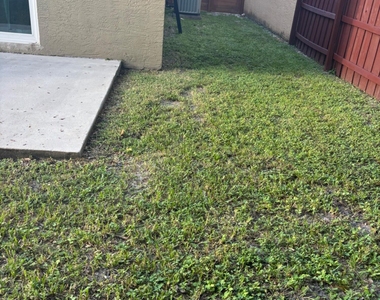 4262 Nw 1st Place - Photo Thumbnail 29