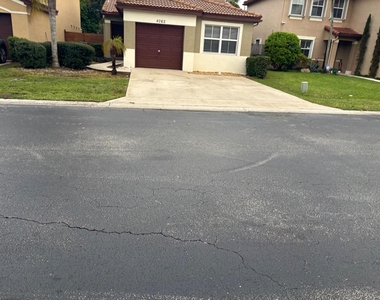 4262 Nw 1st Place - Photo Thumbnail 14