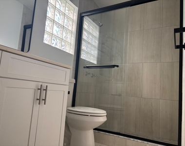 4262 Nw 1st Place - Photo Thumbnail 9