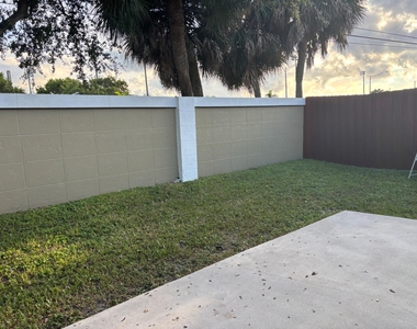 4262 Nw 1st Place - Photo Thumbnail 25