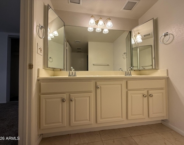 621 E Calavar Road - Photo Thumbnail 14