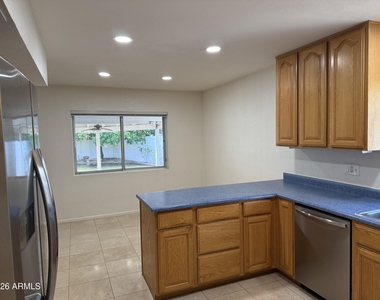 621 E Calavar Road - Photo Thumbnail 6