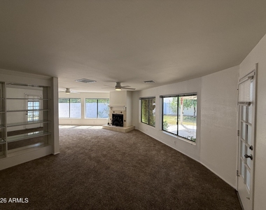 621 E Calavar Road - Photo Thumbnail 7