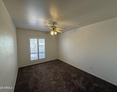 621 E Calavar Road - Photo Thumbnail 19