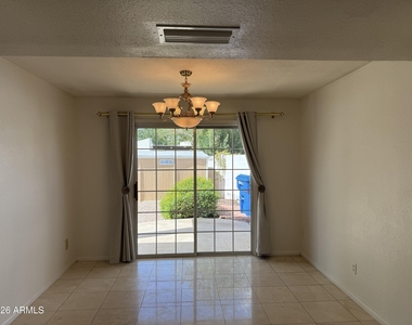621 E Calavar Road - Photo Thumbnail 3