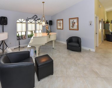 3230 Riviera Drive - Photo Thumbnail 19