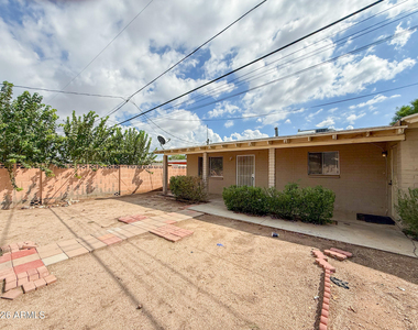 1721 E Sheridan Street - Photo Thumbnail 2
