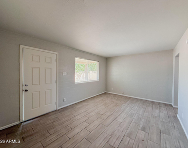 1721 E Sheridan Street - Photo Thumbnail 3