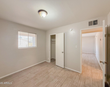 1721 E Sheridan Street - Photo Thumbnail 11