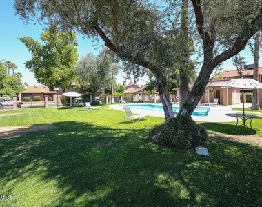 1261 N Granite Reef Road - Photo Thumbnail 10