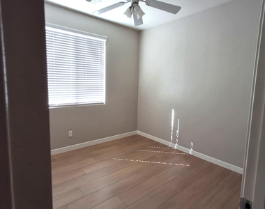43947 W Palo Ceniza Way - Photo Thumbnail 30