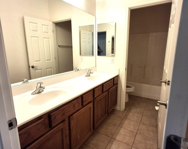 43947 W Palo Ceniza Way - Photo Thumbnail 25