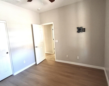 43947 W Palo Ceniza Way - Photo Thumbnail 33