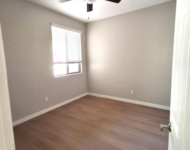 43947 W Palo Ceniza Way - Photo Thumbnail 32