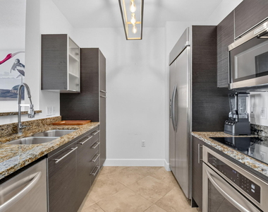 550 Okeechobee Boulevard - Photo Thumbnail 12