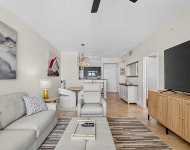550 Okeechobee Boulevard - Photo Thumbnail 9