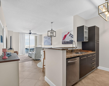 550 Okeechobee Boulevard - Photo Thumbnail 2