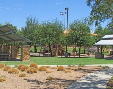 306 W Hereford Drive - Photo Thumbnail 27