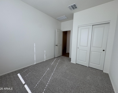 17990 W Sand Hills Drive - Photo Thumbnail 5