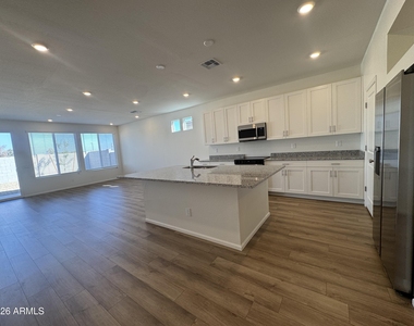 17990 W Sand Hills Drive - Photo Thumbnail 12