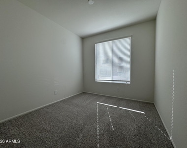17990 W Sand Hills Drive - Photo Thumbnail 4