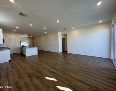 17990 W Sand Hills Drive - Photo Thumbnail 17