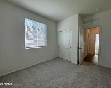 17990 W Sand Hills Drive - Photo Thumbnail 8