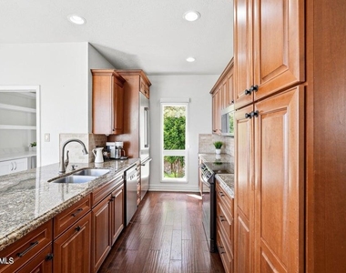 3800 E Lincoln Drive - Photo Thumbnail 27