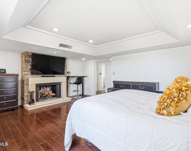 3800 E Lincoln Drive - Photo Thumbnail 13
