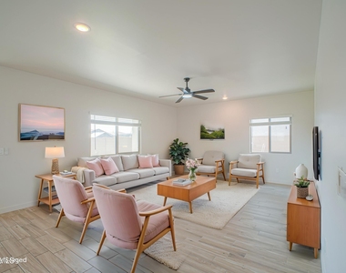 22145: N Daniel Drive - Photo Thumbnail 8
