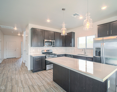 22145: N Daniel Drive - Photo Thumbnail 5